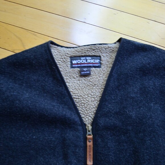 Woolrich Charcoal Wool Zip Up Sherpa Fleece Lined Outdoor Vest Men’s Size L - Picture 3 of 9